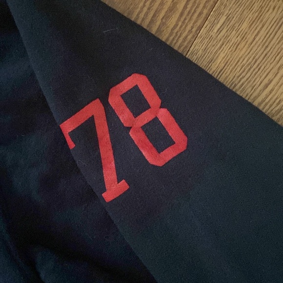 Manchester United Hoodie - Picture 5 of 5